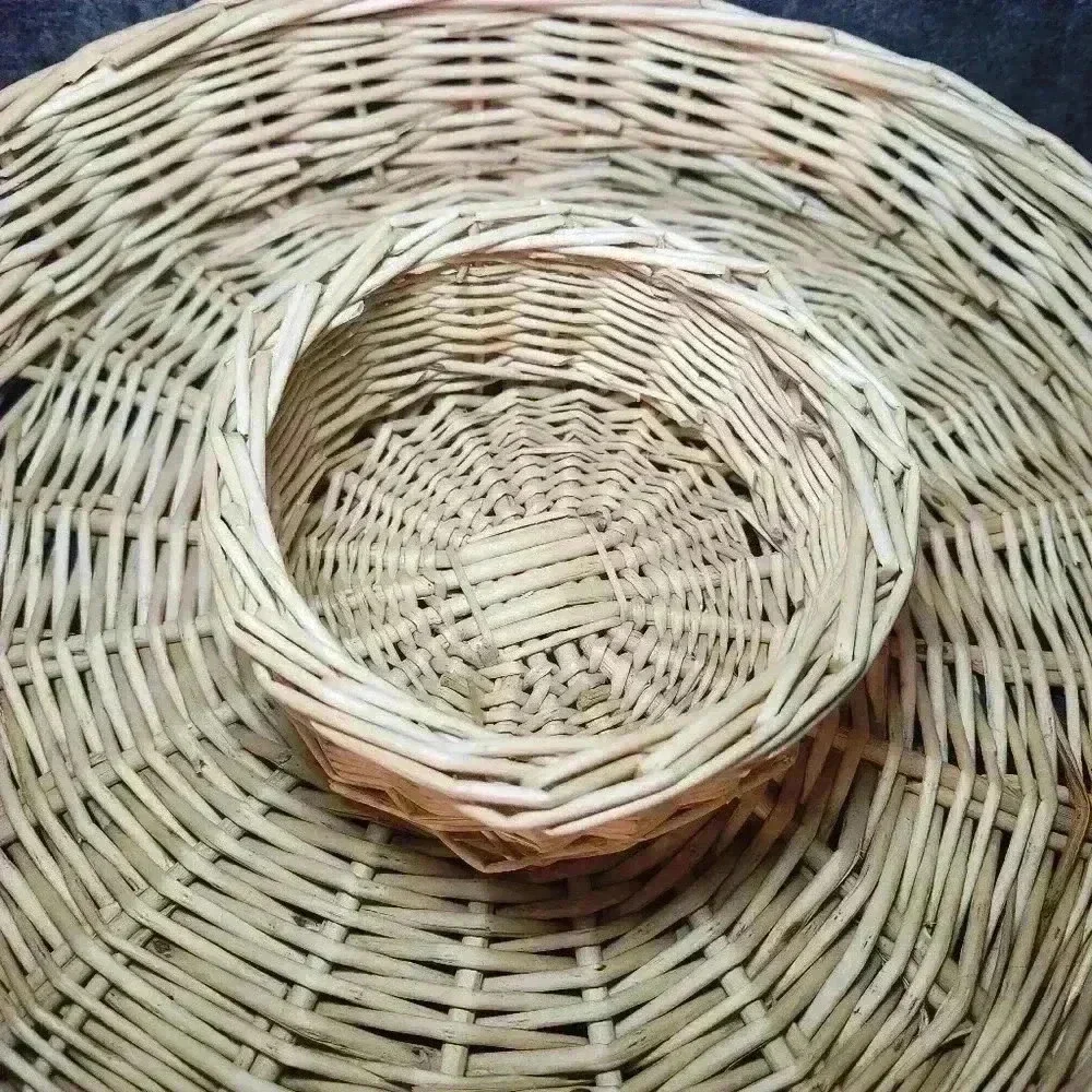 LARGE WICKER DIPPING BOWL BASKET, Natural Round Woven Chip Dip Basket Tray 12